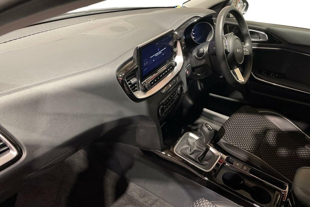 Kia Ceed 1.5T Gdi Isg 138 3 LA25ECW Black #2