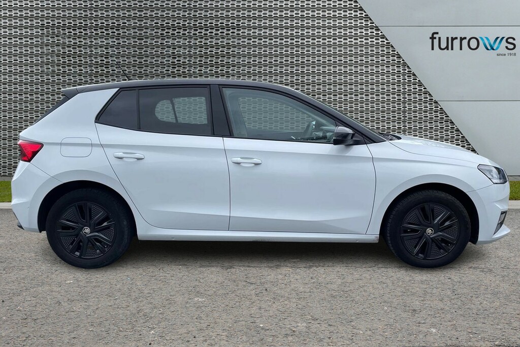 Skoda Fabia 1.0 Tsi 110 Colour Edition DS23RHY White #4