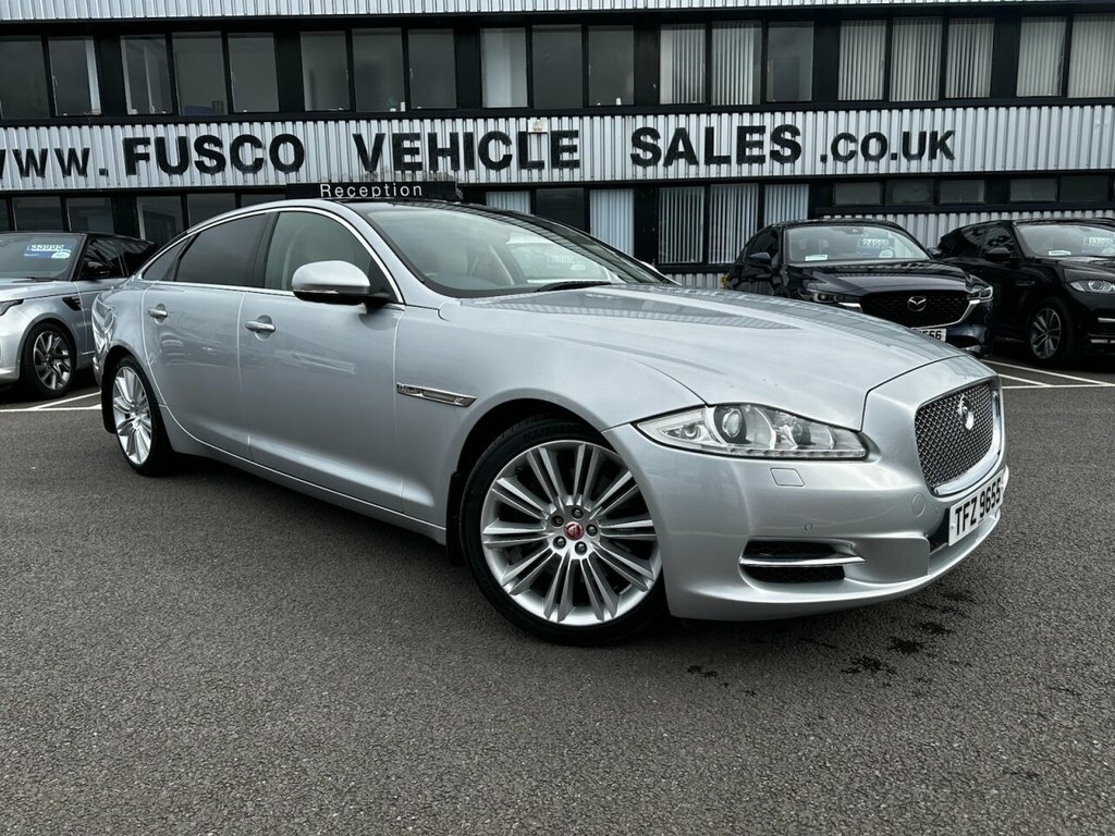 Jaguar XJ 3L Portfolio Silver