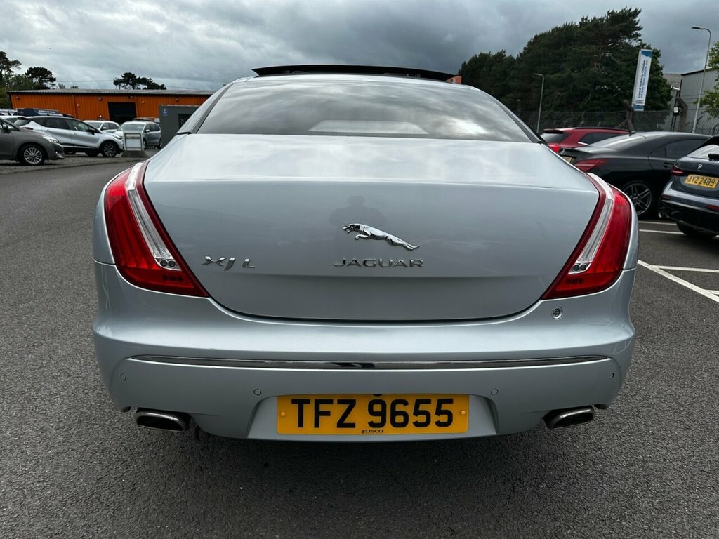 Jaguar XJ 3L Portfolio TFZ9655 Silver #6