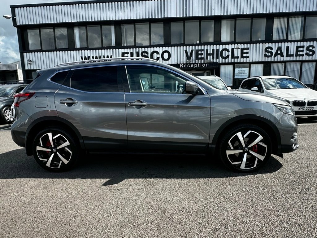 Nissan Qashqai 1.6L Tekna YNZ8035 Grey #2