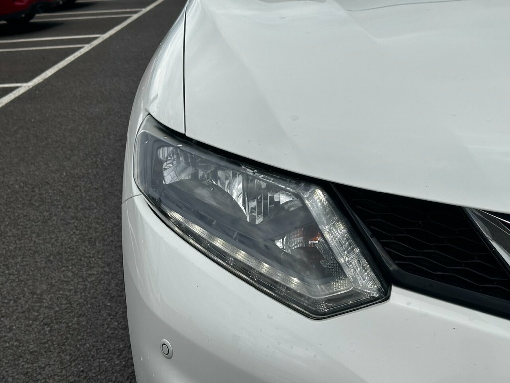 Nissan X-Trail 1.6L N-tec White #4