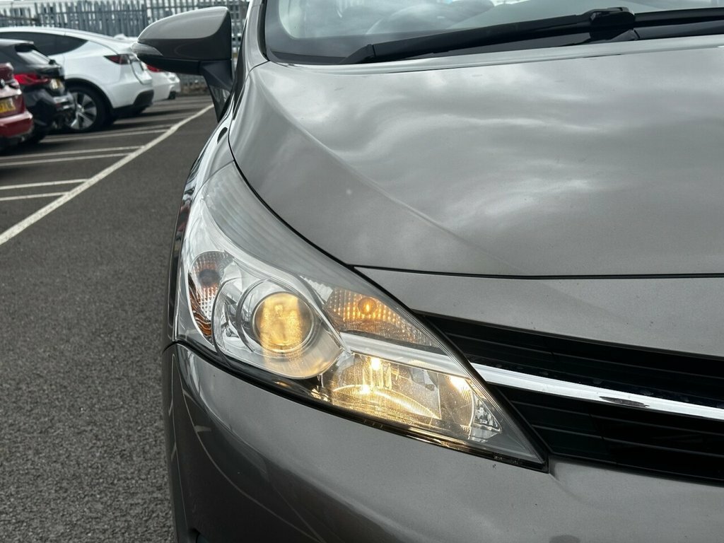 Toyota Verso 1.6L Icon Brown #4