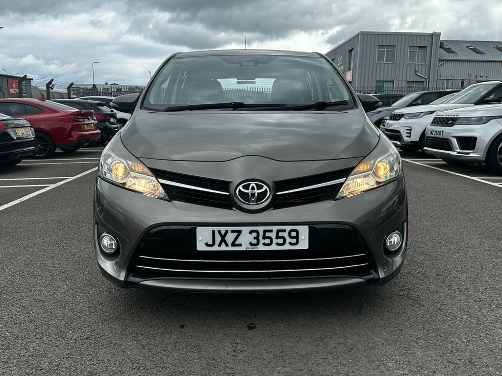 Toyota Verso 1.6L Icon Brown #5