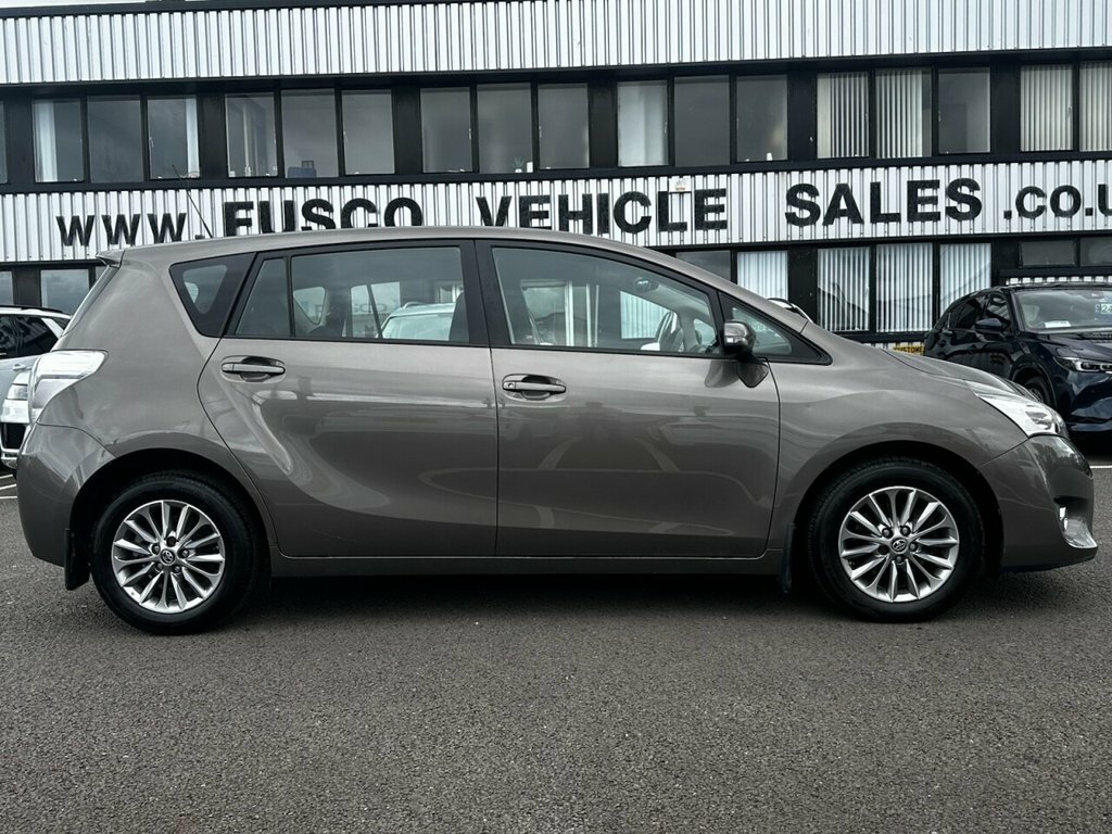 Toyota Verso 1.6L Icon Brown #2