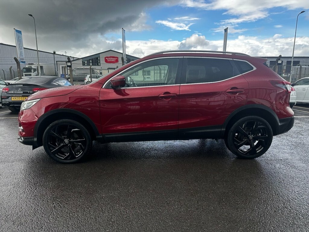 Nissan Qashqai 1.3L Tekna Red #4