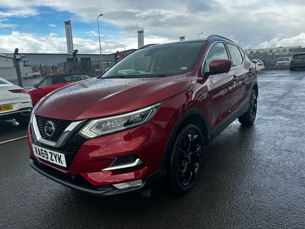 Nissan Qashqai 1.3L Tekna Red #3
