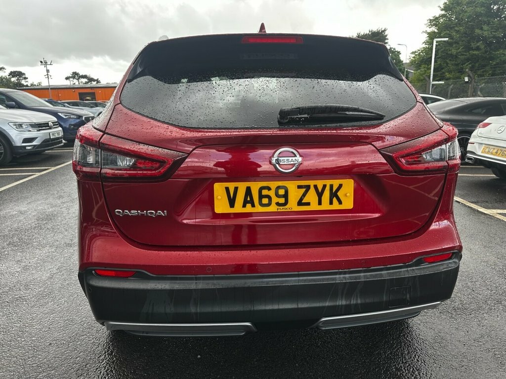 Nissan Qashqai 1.3L Tekna Red #6