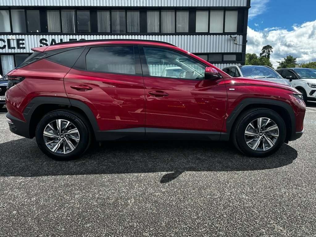 Hyundai Tucson 1.6L Se Connect Red #2