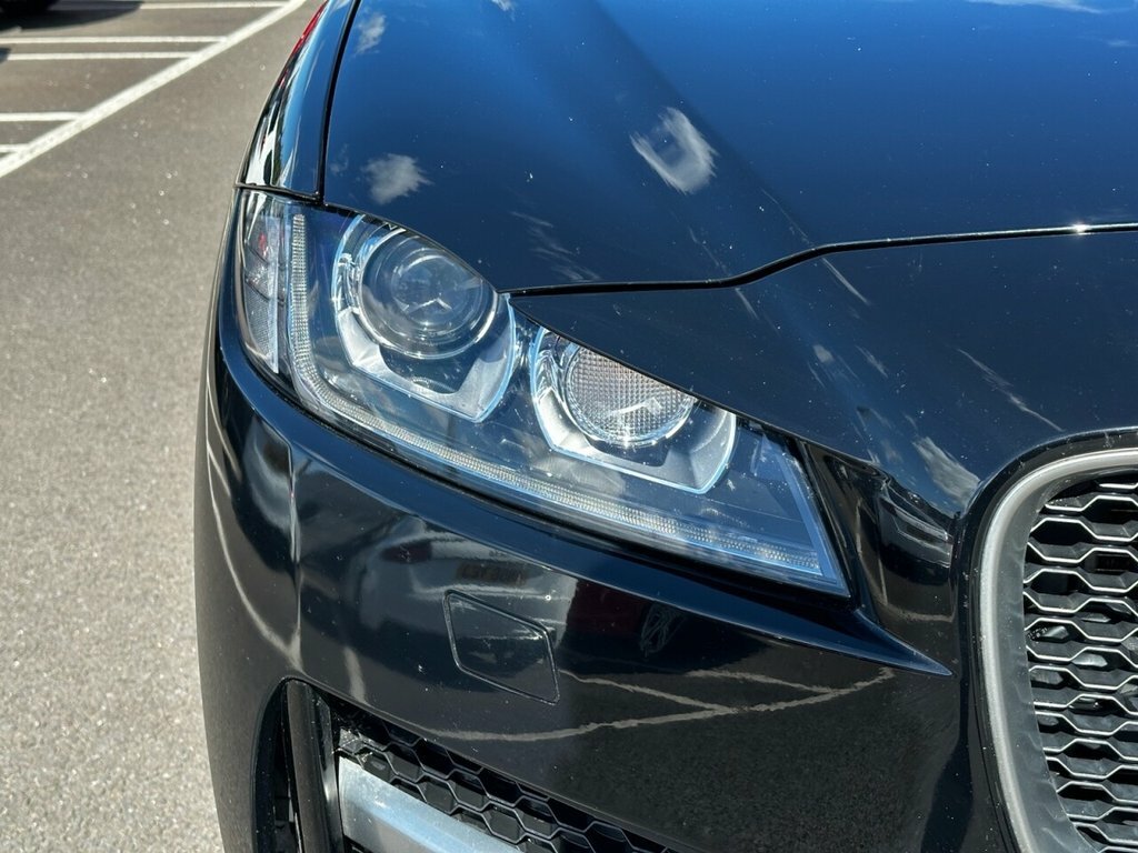 Jaguar F-Pace 2L R-sport Black #4
