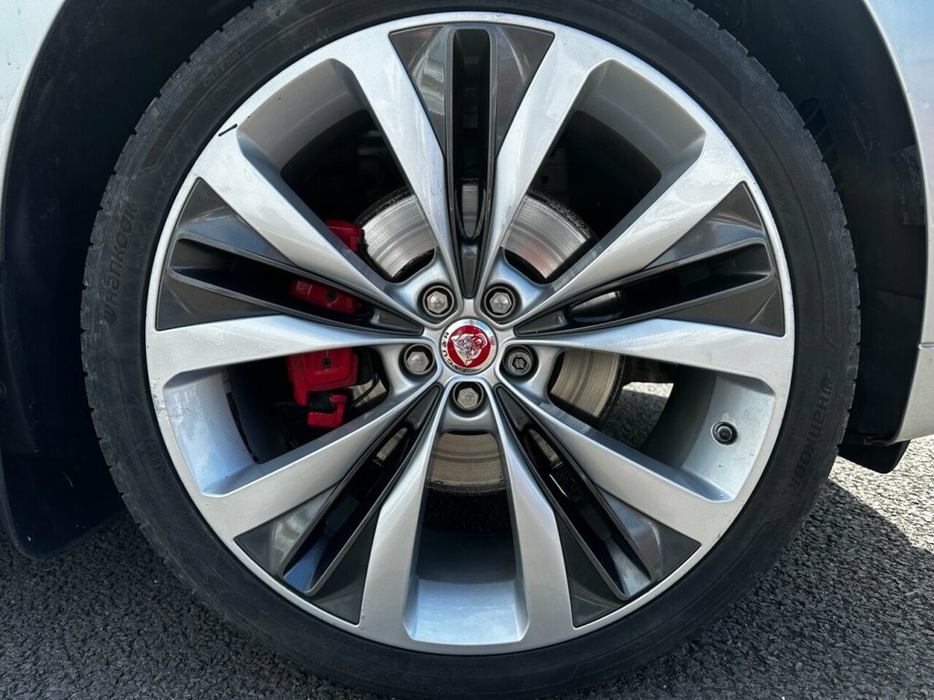 Jaguar F-Pace 3L S Silver #4