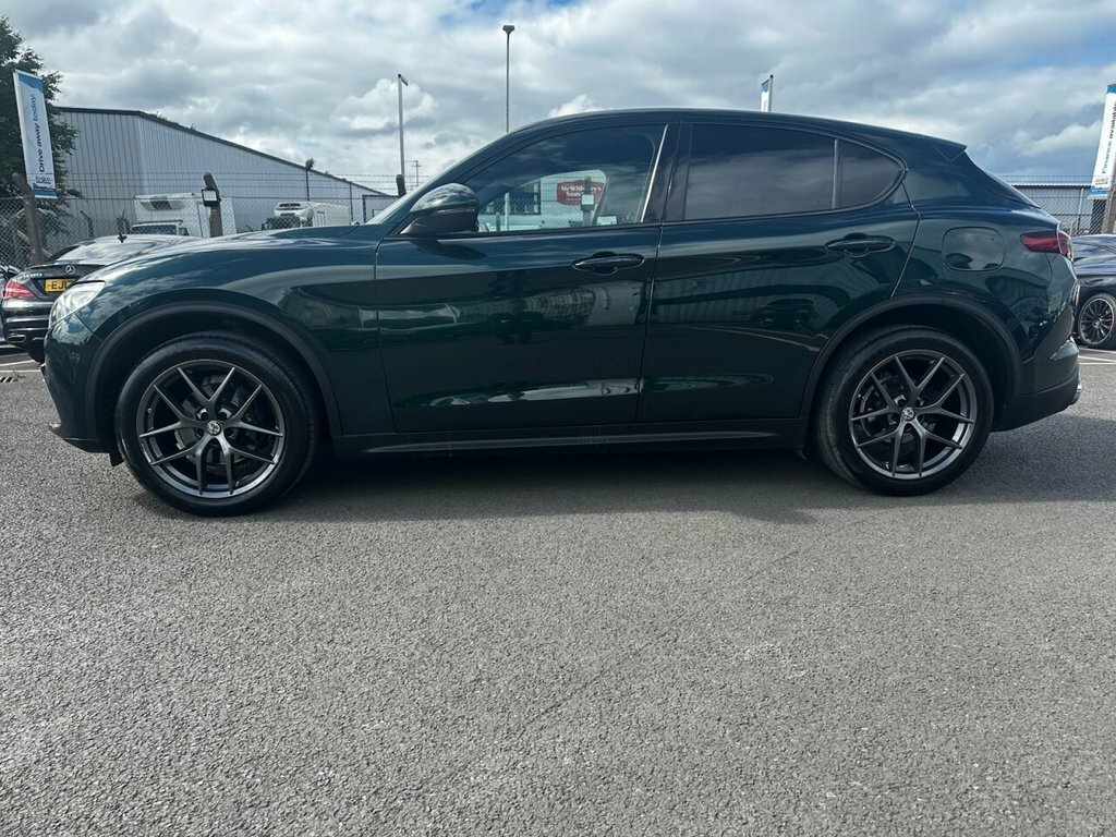 Alfa Romeo Stelvio 2.2L Milano Edizione Green #4