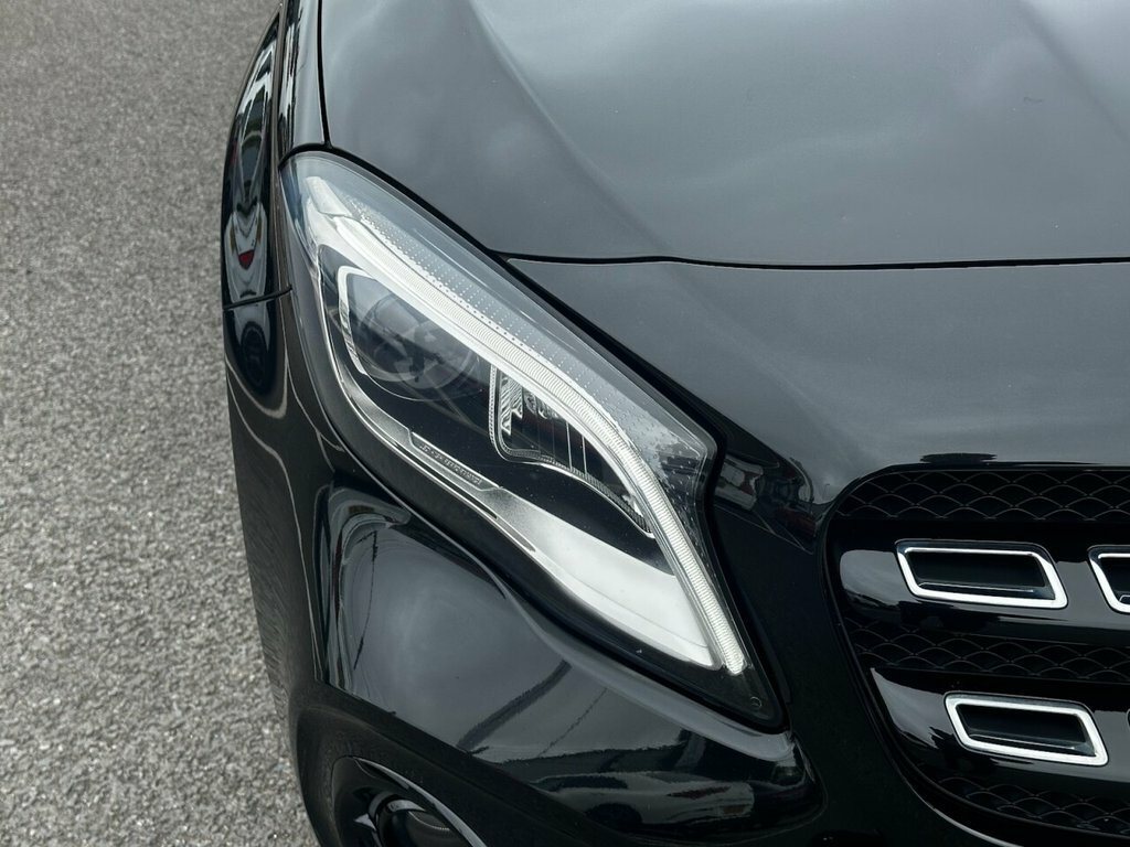 Mercedes-Benz GLA Class 1.6L Urban Edition Black #4