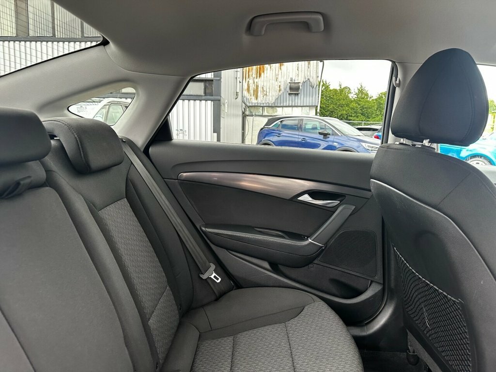 Hyundai I40 1.7L Se Nav White #12