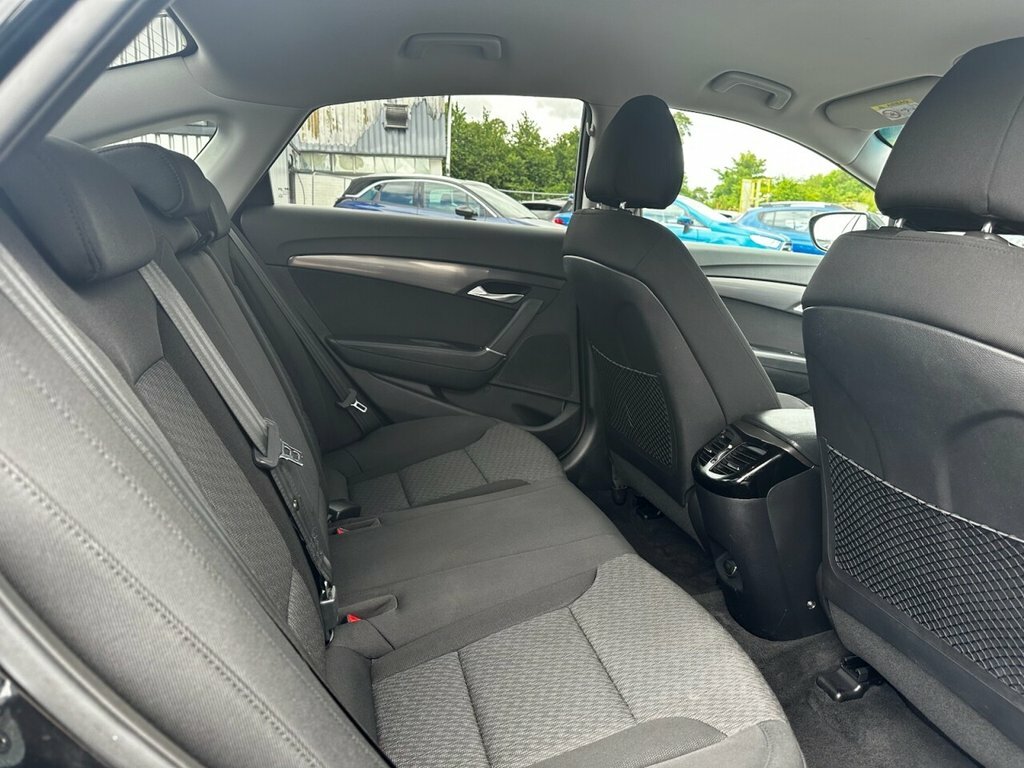 Hyundai I40 1.7L Se Nav White #11
