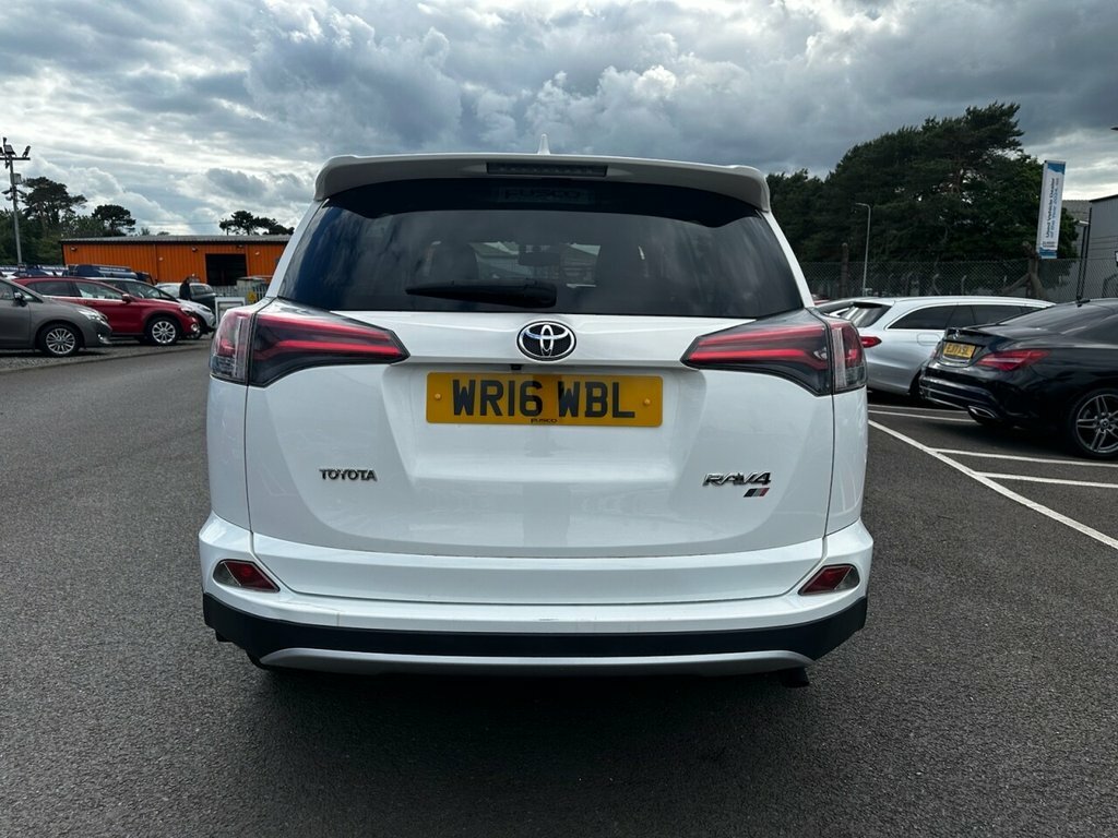Toyota Rav 4 2L Business Edition White #6
