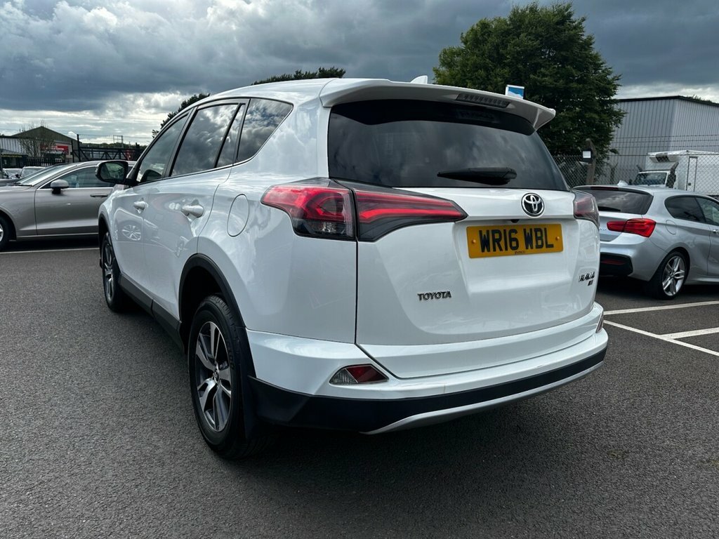 Toyota Rav 4 2L Business Edition White #5