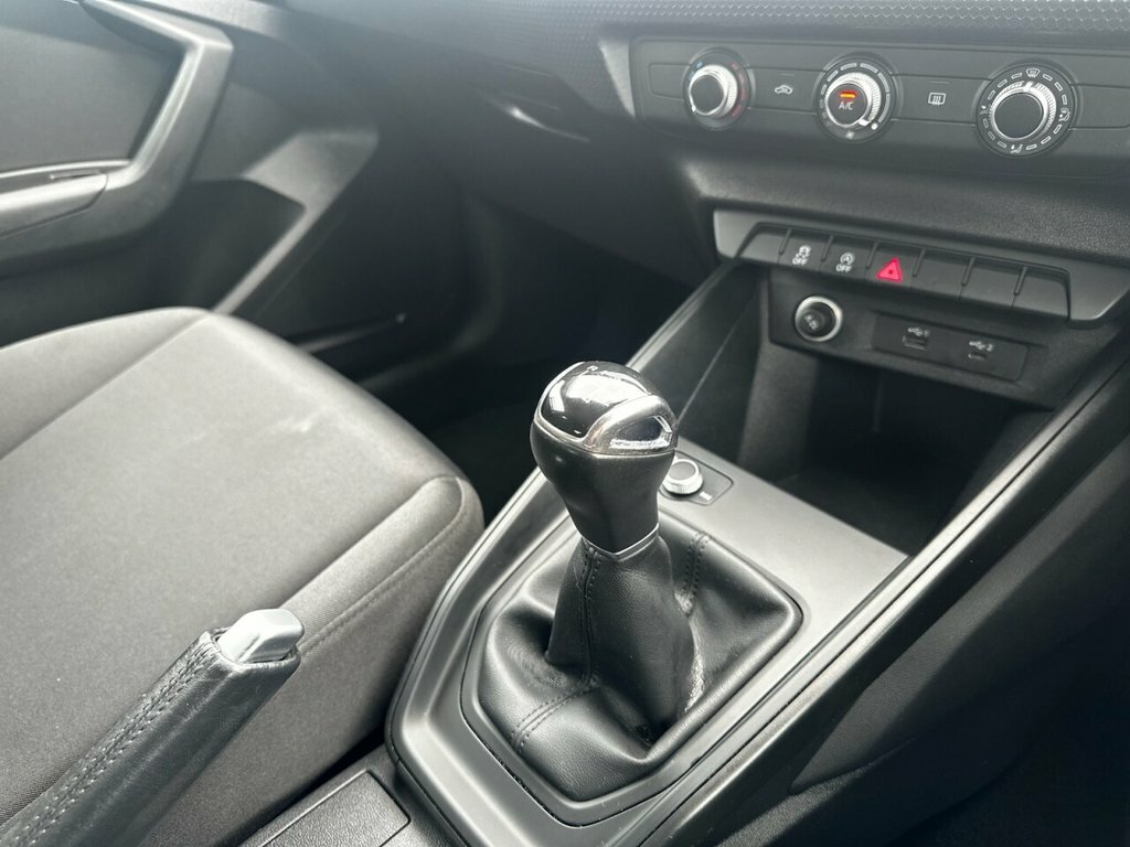 Audi A1 1.0 Sportback Tfsi Technik 94 Bhp White #19