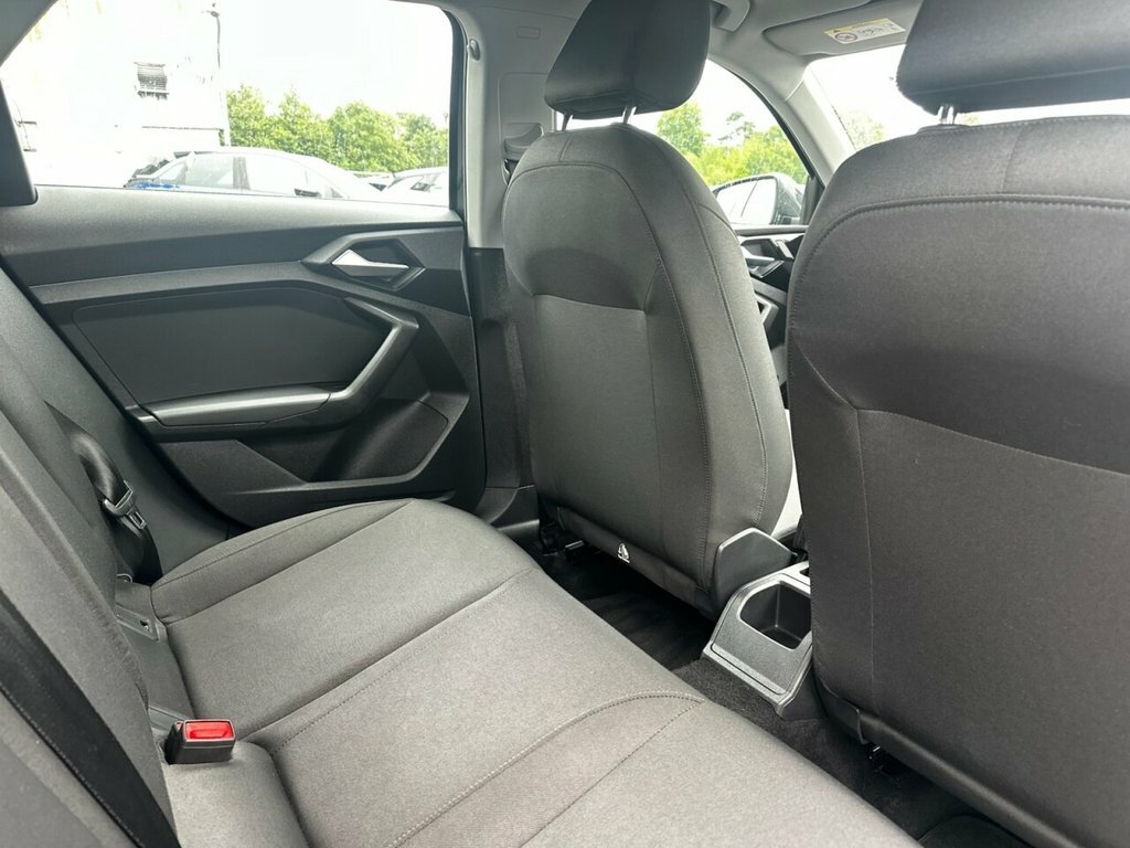 Audi A1 1.0 Sportback Tfsi Technik 94 Bhp White #12