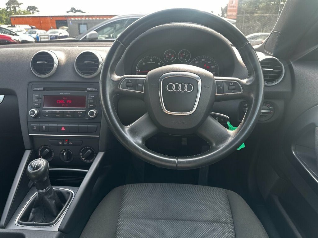 Audi A3 Cabriolet 1.6L Technik White #13