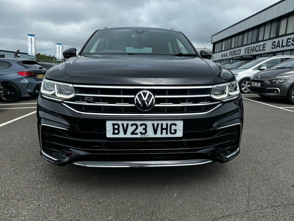 Volkswagen Tiguan 1.5L R-line Edition Black #2