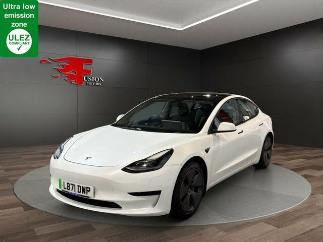 Tesla Model 3 Standard Range Plus Saloon Rwd White