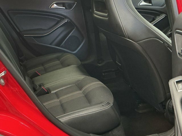 Mercedes-Benz GLA Class 1.6 Gla180 Urban Edition Suv 7G-dct Eur Red #6