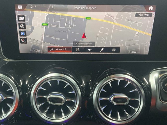 Mercedes-Benz GLB Class Glb 220D 4Matic Amg Line Prem Plus 8G-tronic White #10