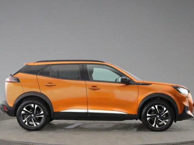 Peugeot e-2008 50Kwh Allure Premium Suv 7Kw Orange #2