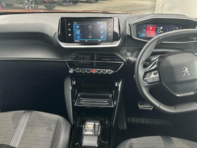 Peugeot e-2008 50Kwh Allure Premium Suv 7Kw Orange #4