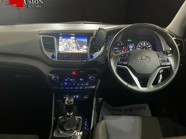 Hyundai Tucson 2.0 Crdi Premium Se 182 Bhp Red #8