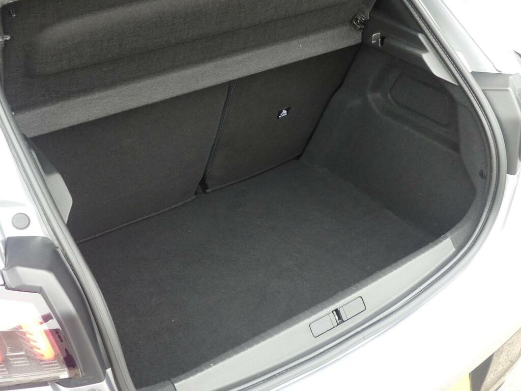 Peugeot 208 1.2 Puretech Active Premium White #25