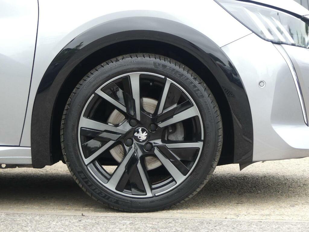 Peugeot 208 1.2 Puretech Active Premium White #18