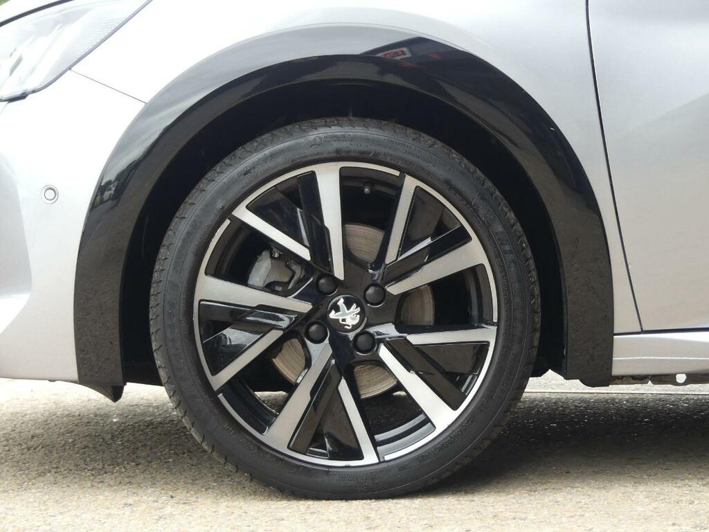 Peugeot 208 1.2 Puretech Active Premium White #15