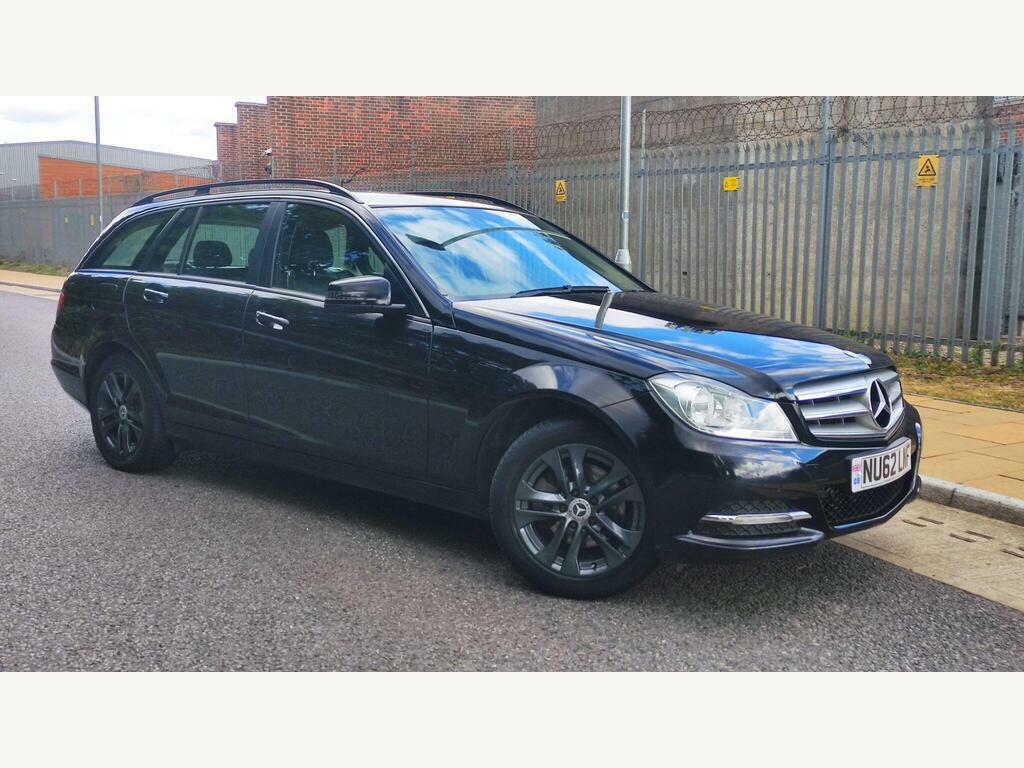 Mercedes-Benz C Class 1.6 C180 Blueefficiency Executive Se Euro 5 S S NU62LNF Black #2
