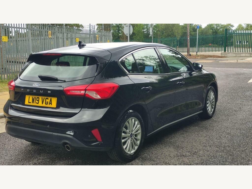 Ford Focus 1.0T Ecoboost Titanium Euro 6 S S LW19VGA Black #6