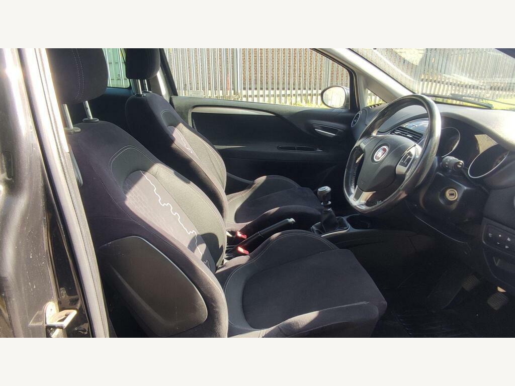Fiat Punto Pop White #10