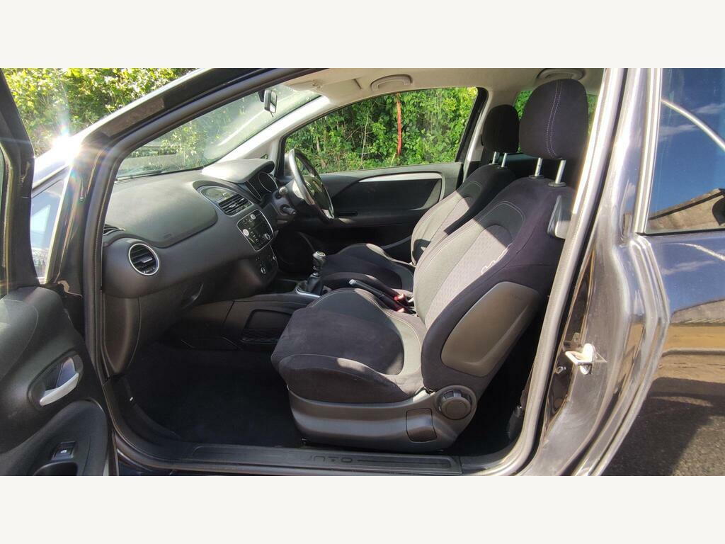 Fiat Punto Pop White #12