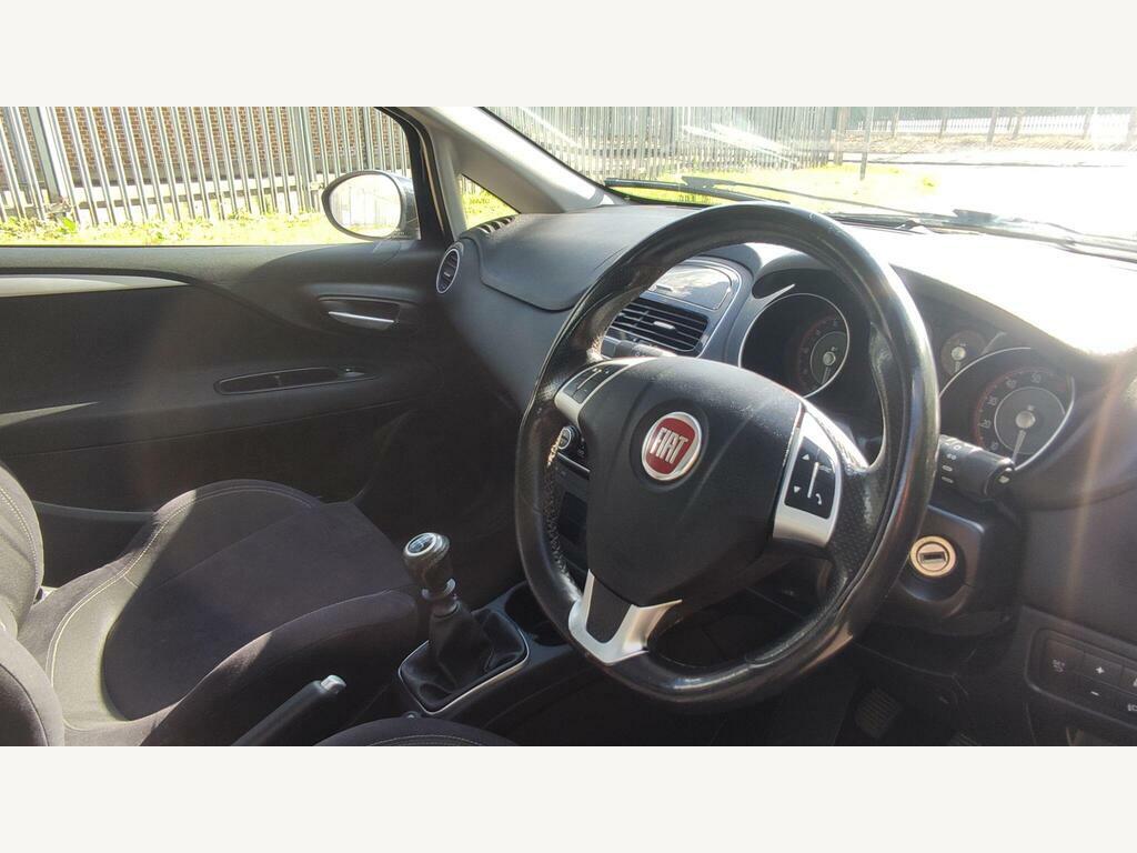 Fiat Punto Pop White #8