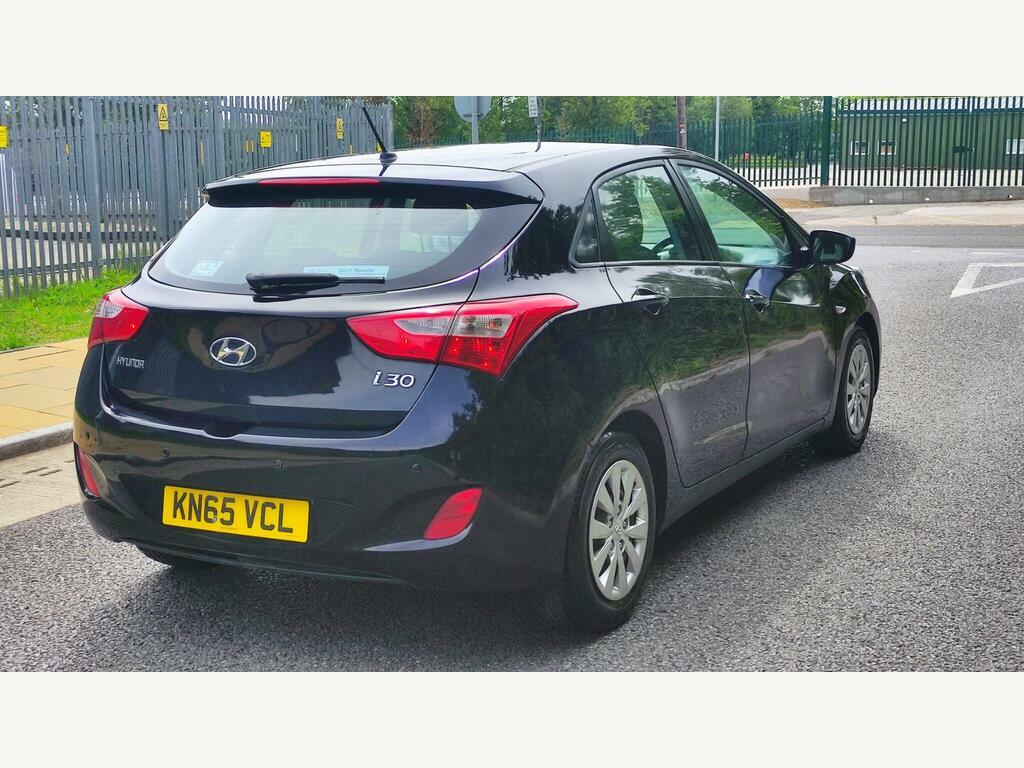 Hyundai I30 1.4 Blue Drive S Euro 6 S S Black #6