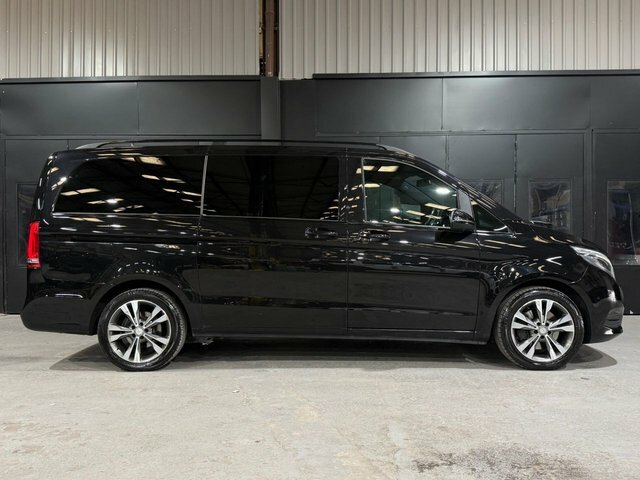 Mercedes-Benz V Class V250d Sport Mpv Black #3