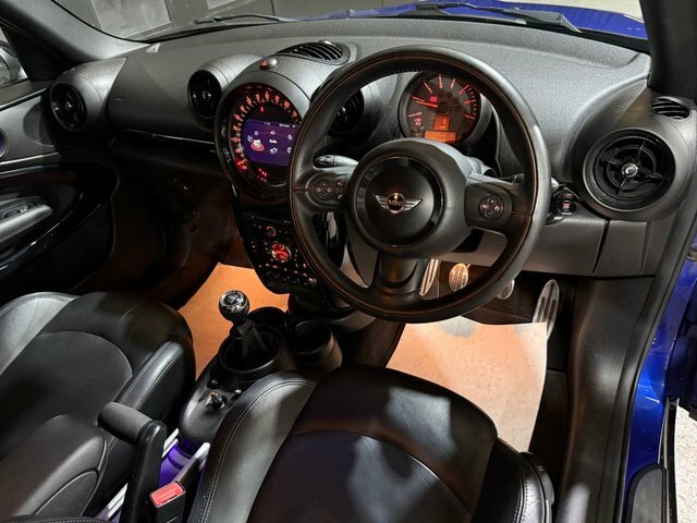 Mini Hatch 2.0 Cooper S Seven Chili Pack Black #52