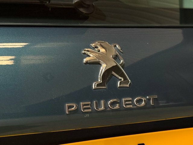 Peugeot 2008 Hatchback Black #50