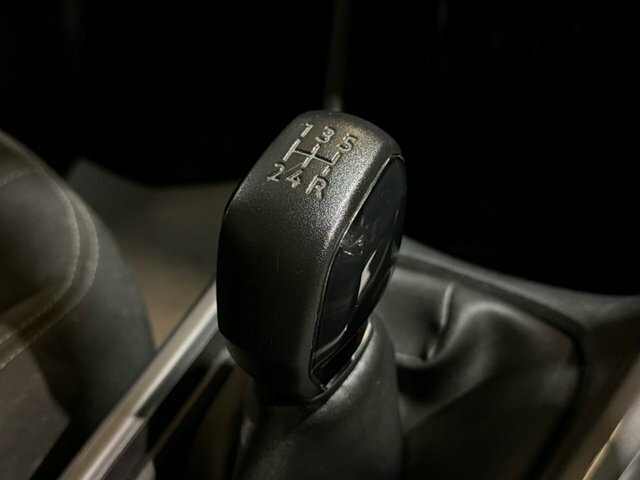 Peugeot 2008 Hatchback Black #40
