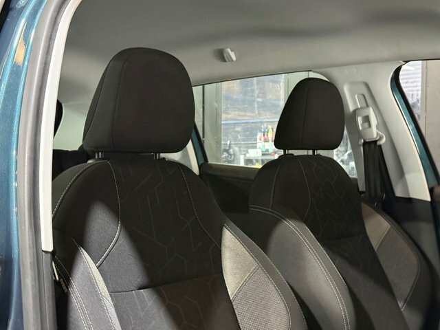 Peugeot 2008 Hatchback Black #42