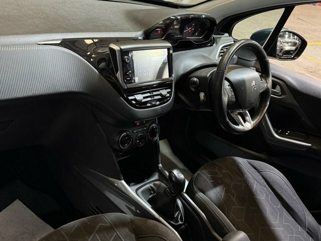 Peugeot 2008 Hatchback Black #31