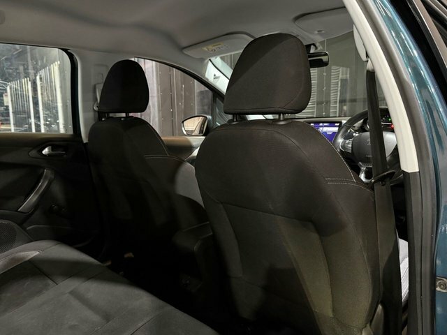 Peugeot 2008 Hatchback Black #45