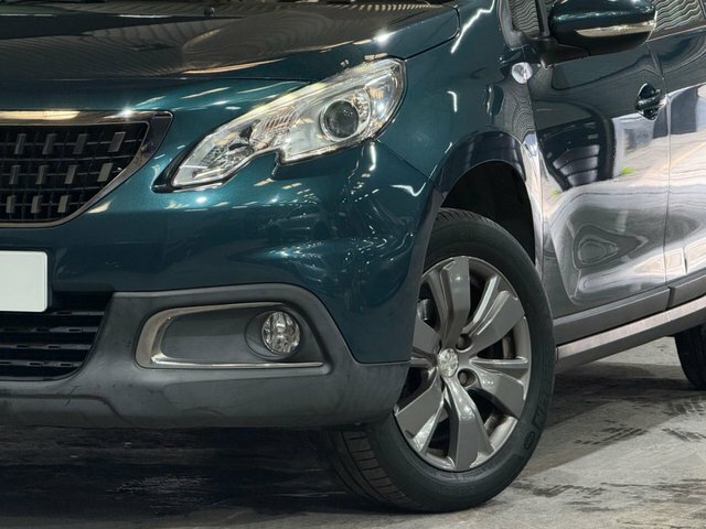 Peugeot 2008 Hatchback Black #19
