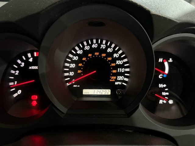 Toyota HILUX 2.5 Hl2 4X4 D-4d Red #44