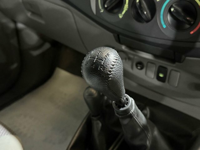 Toyota HILUX 2.5 Hl2 4X4 D-4d Red #14